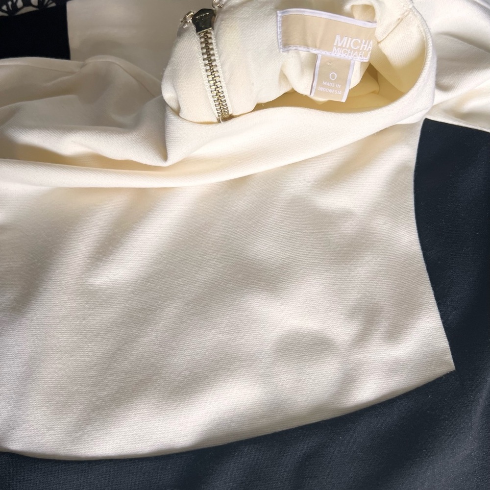 MICHAEL Michael Kors Black & White/Cream Sheath Dress - Picture 6 of 6